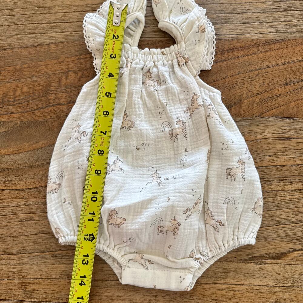 Quincy Mae Bonnie Romper Unicorns - Size 3-6m - Picture 6 of 6